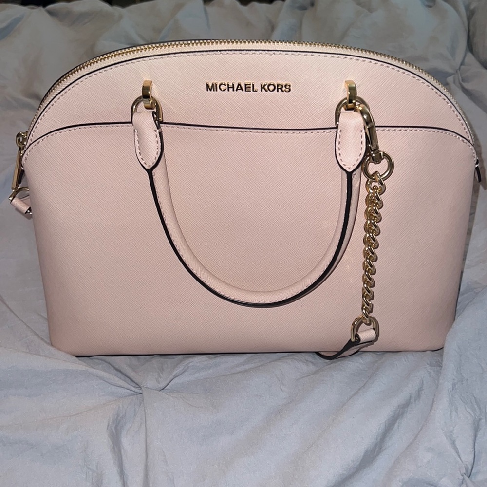 Light pink Michael kors purse